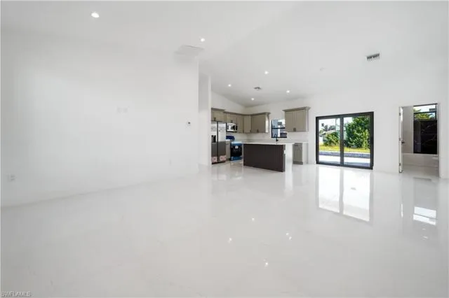 1213 NW 22nd Place Cape Coral, FL 33993