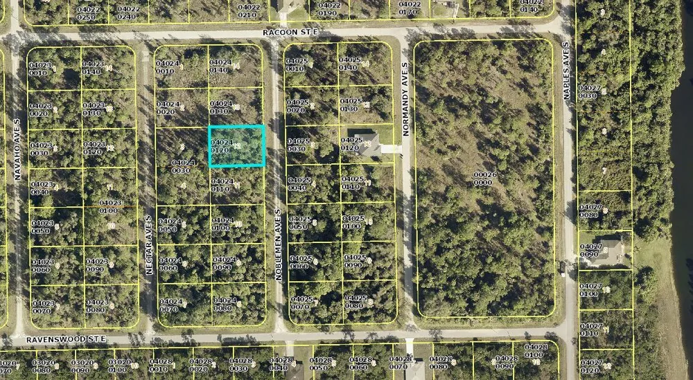 128 Noblemen Avenue S Lehigh Acres, FL 33974