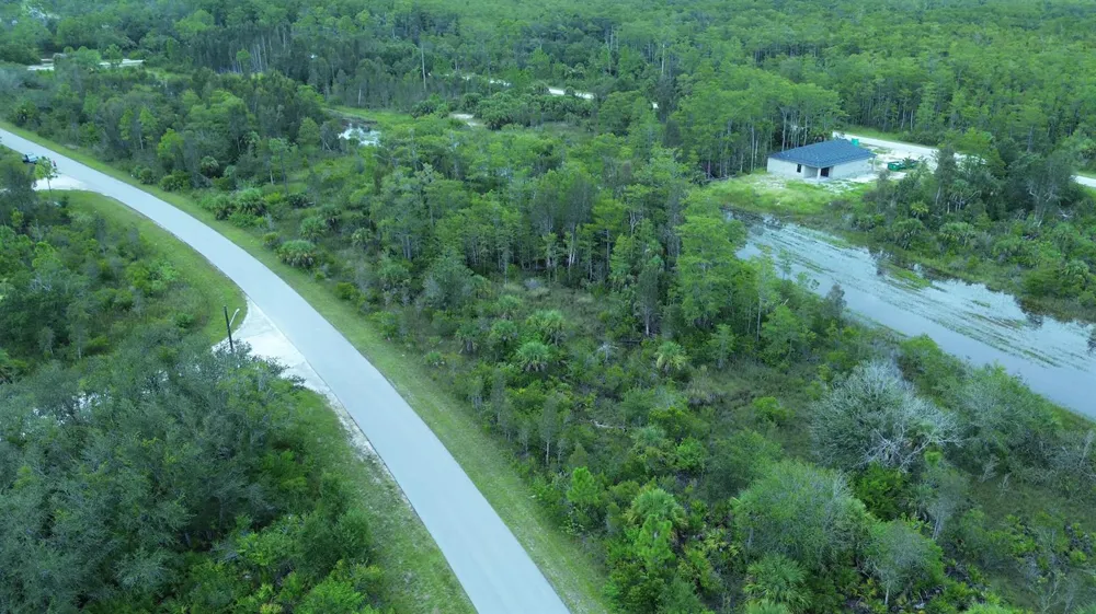 486 Westchester Drive Lehigh Acres, FL 33972