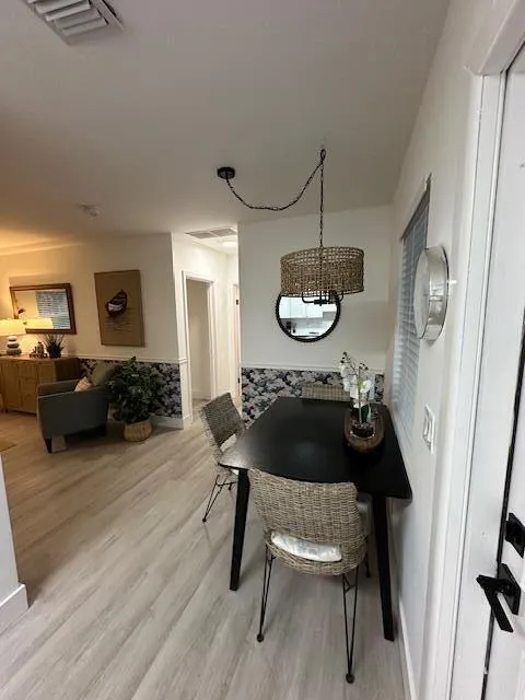 526 Eastwind Drive #526 North Palm Beach, FL 33408