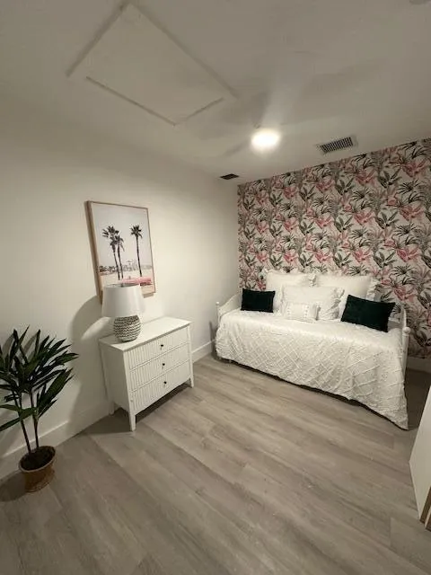 526 Eastwind Drive #526 North Palm Beach, FL 33408