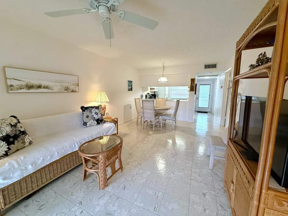 2702 Nassau Bend #C2 Coconut Creek, FL 33066