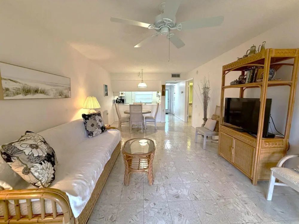 2702 Nassau Bend #C2 Coconut Creek, FL 33066
