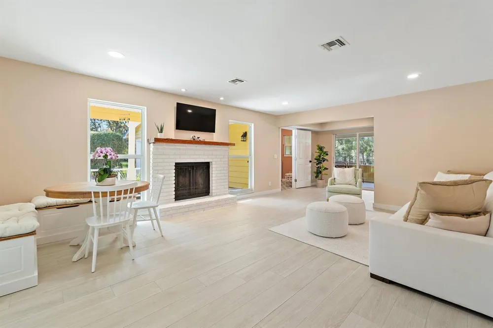 17375 Thunder Road 