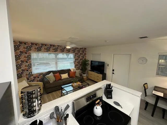524 Eastwind Drive #524 North Palm Beach, FL 33408