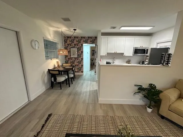 524 Eastwind Drive #524 North Palm Beach, FL 33408