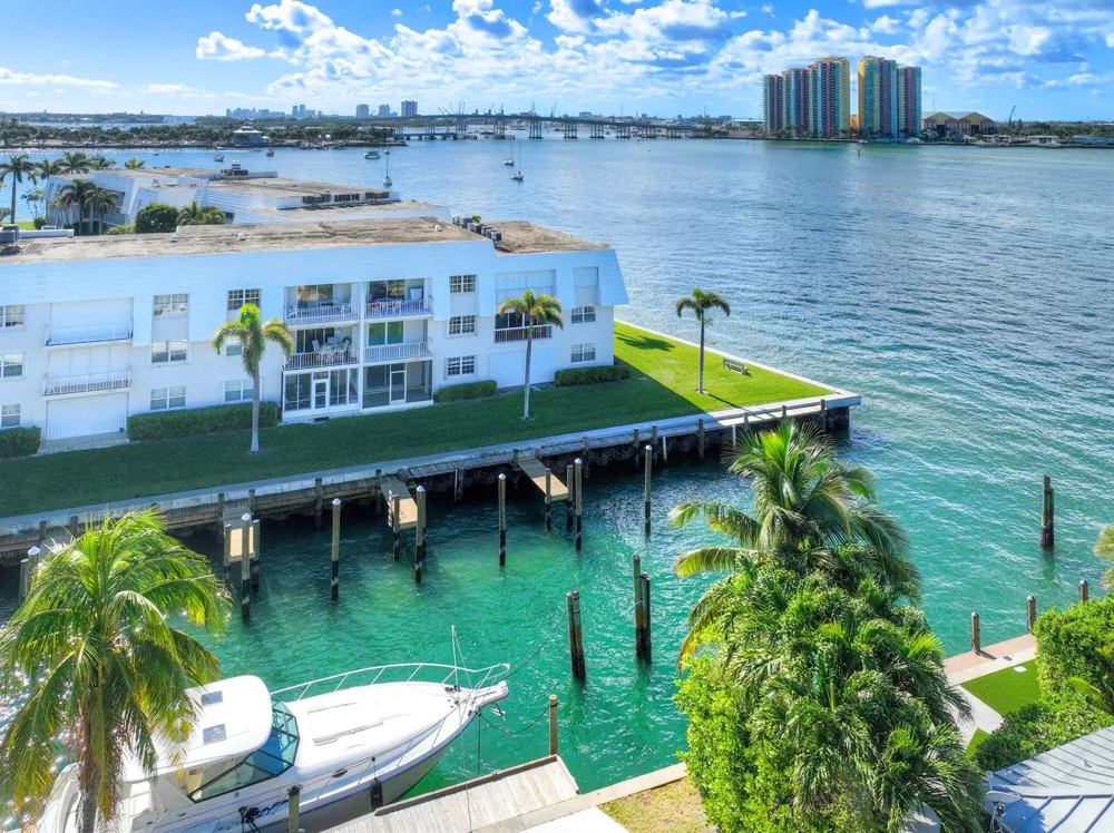 1030 Sugar Sands Boulevard #267 Singer Island, FL 33404