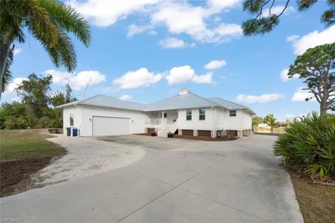 11940 Oakland Drive