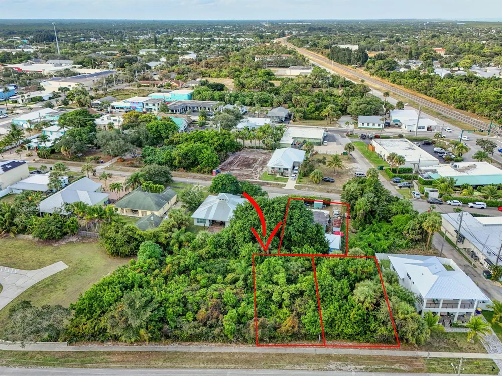 9156 SE Mars Street Hobe Sound, FL 33455