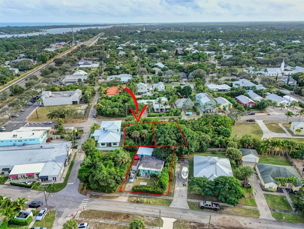 9156 SE Mars Street Hobe Sound, FL 33455