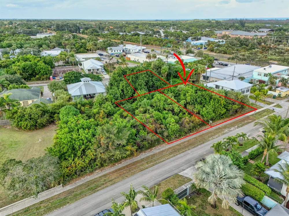 9156 SE Mars Street Hobe Sound, FL 33455