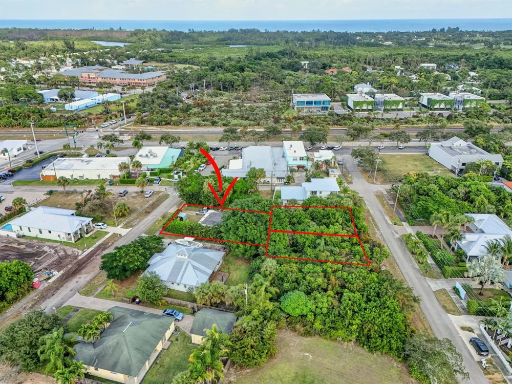 9156 SE Mars Street Hobe Sound, FL 33455