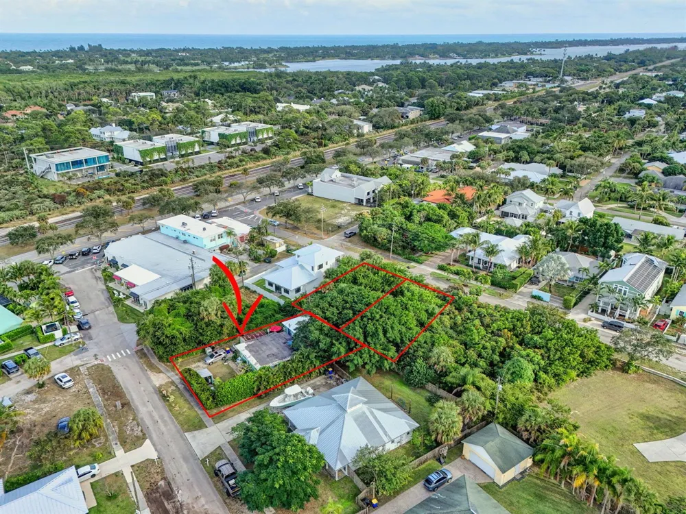 9156 SE Mars Street Hobe Sound, FL 33455