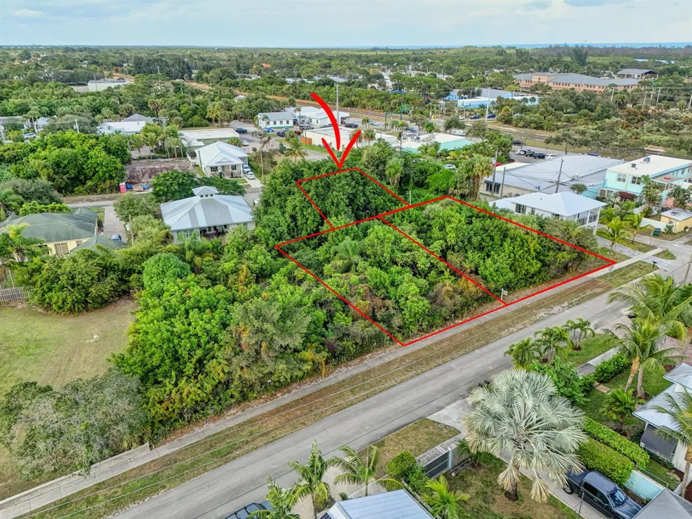 9156 SE Mars Street Hobe Sound, FL 33455