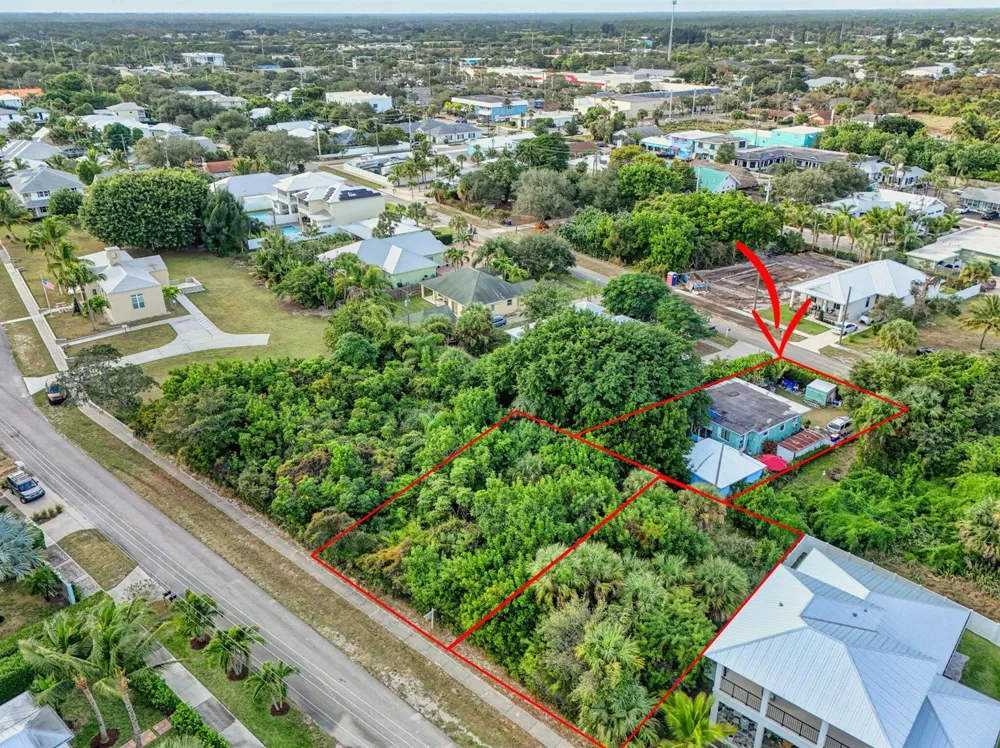 9156 SE Mars Street Hobe Sound, FL 33455