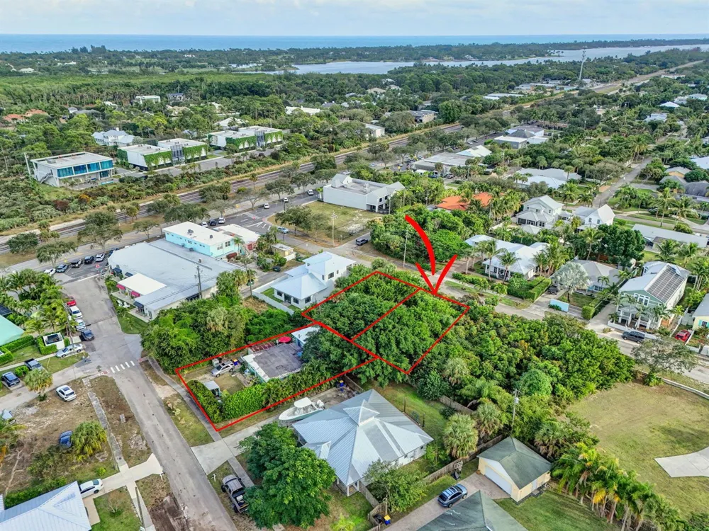 9156 SE Mars Street Hobe Sound, FL 33455