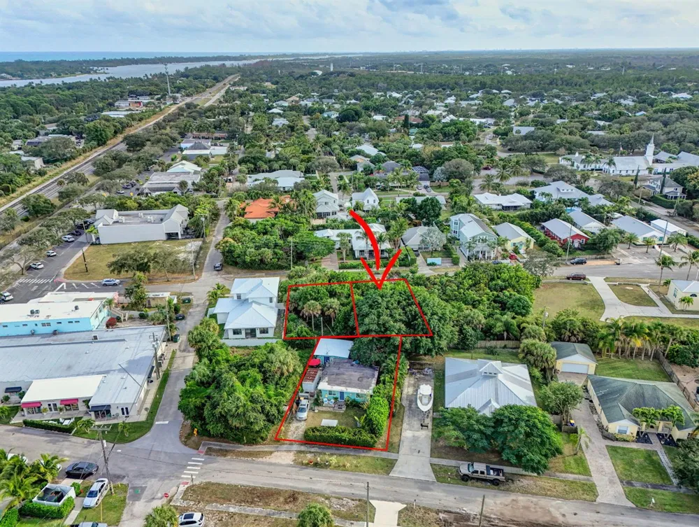 9156 SE Mars Street Hobe Sound, FL 33455