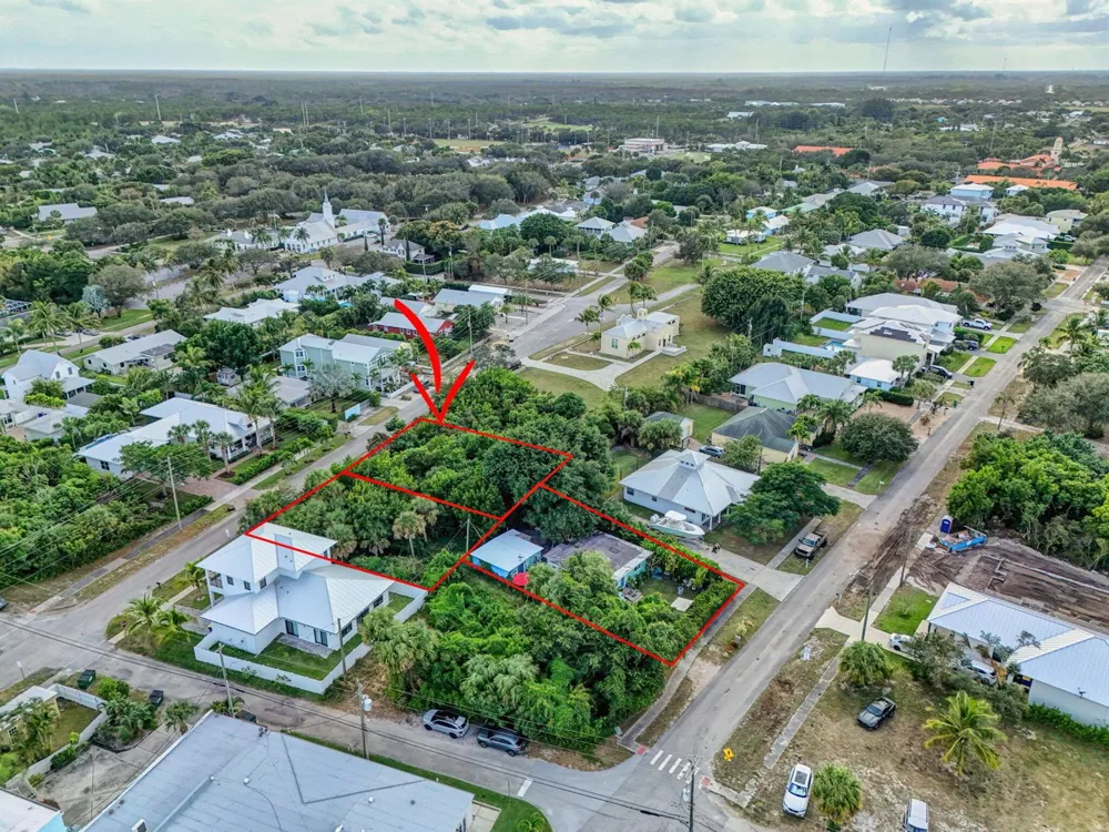 9156 SE Mars Street Hobe Sound, FL 33455