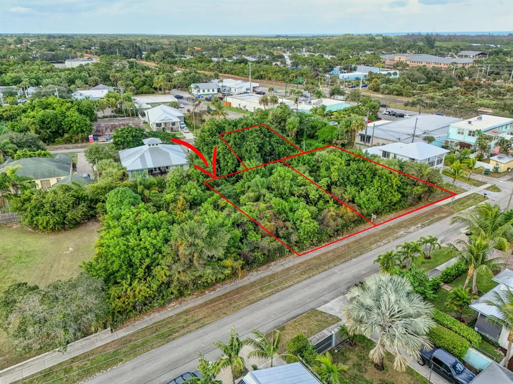 9156 SE Mars Street Hobe Sound, FL 33455