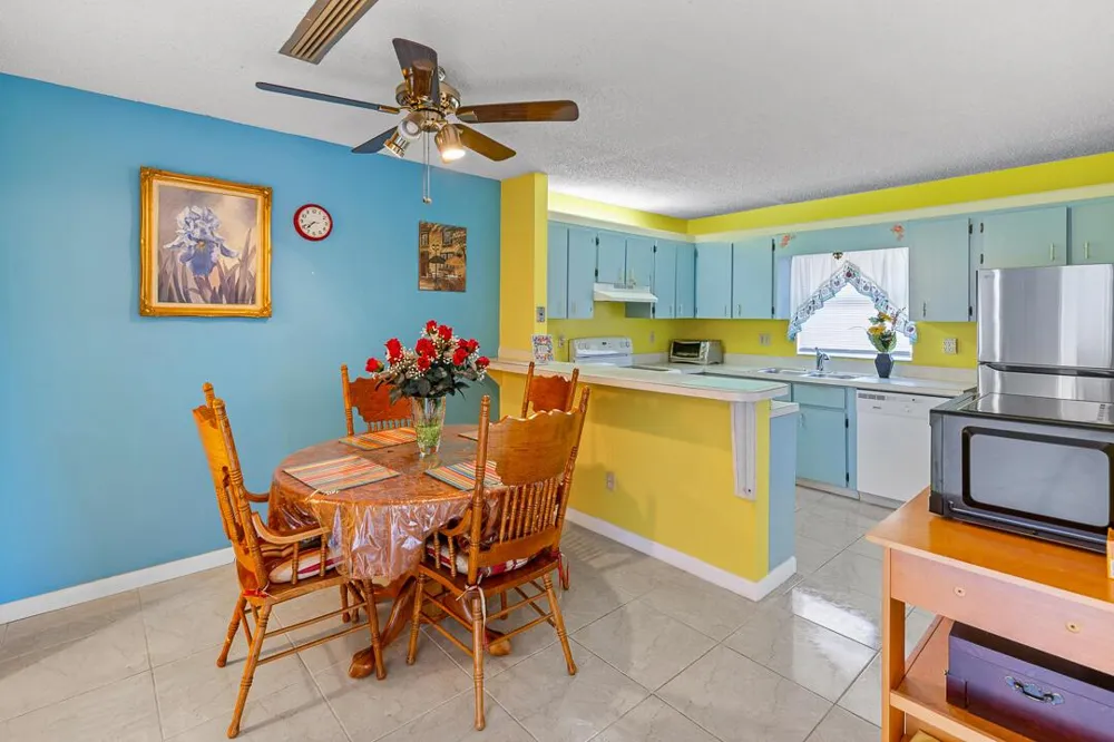 1402 Nebraska Avenue #13 Fort Pierce, FL 34950