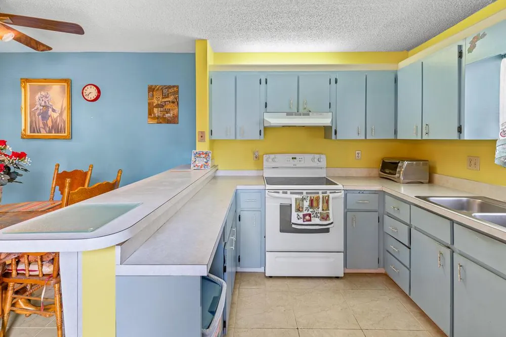 1402 Nebraska Avenue #13 Fort Pierce, FL 34950