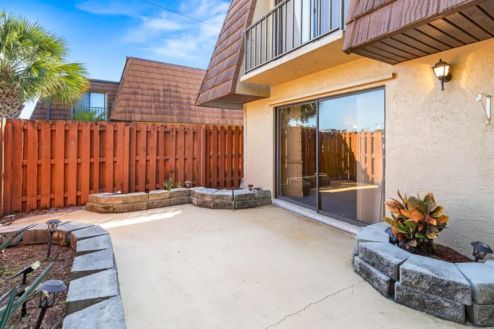 1402 Nebraska Avenue #13 Fort Pierce, FL 34950