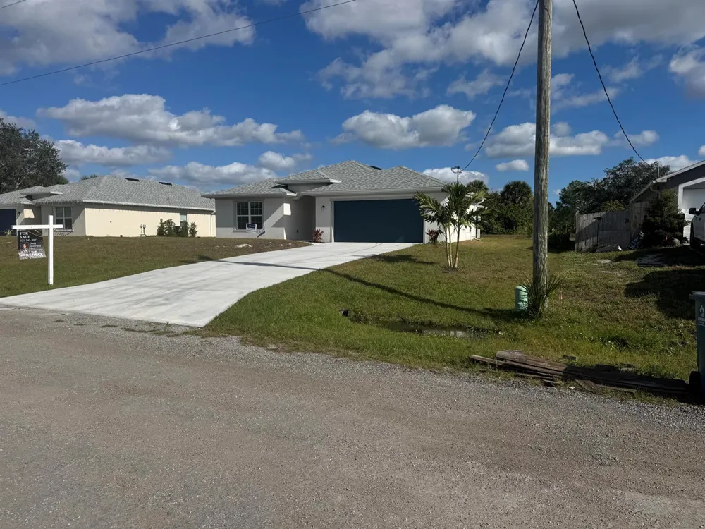 Yardley Street SW Palm Bay, FL 32908
