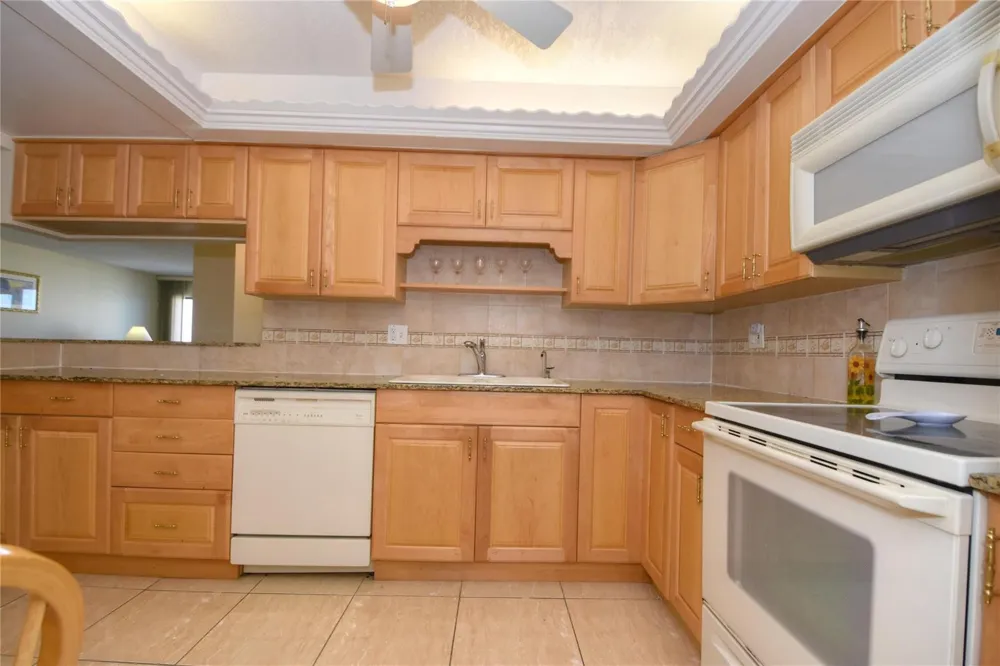 5100 Ocean Boulevard #1004 Lauderdale By The Sea, FL 33308