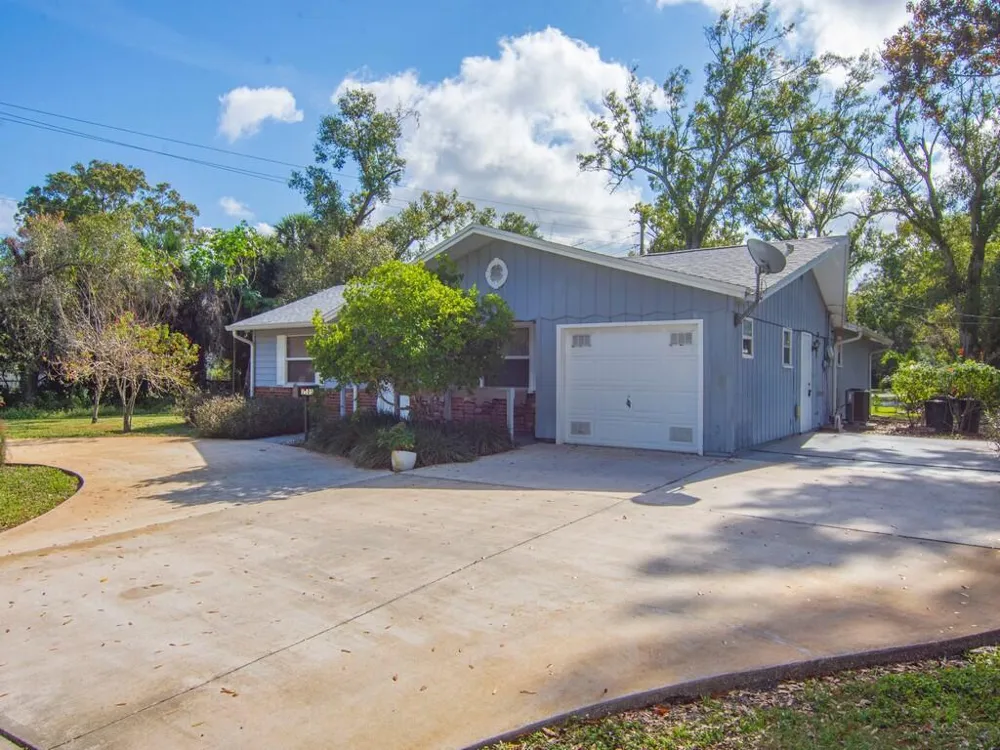 3105 Atlantic Boulevard Vero Beach, FL 32960