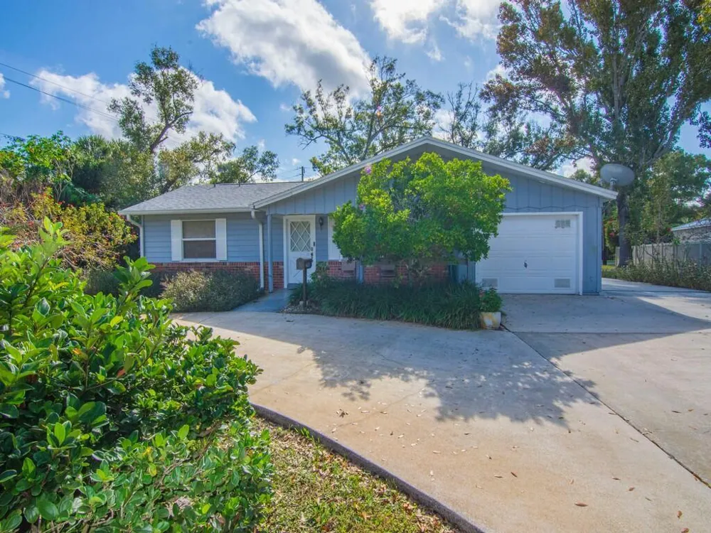 3105 Atlantic Boulevard Vero Beach, FL 32960