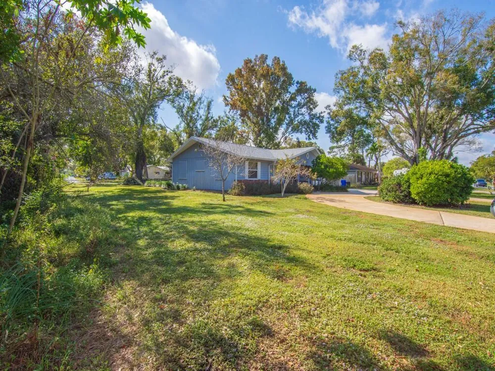 3105 Atlantic Boulevard Vero Beach, FL 32960