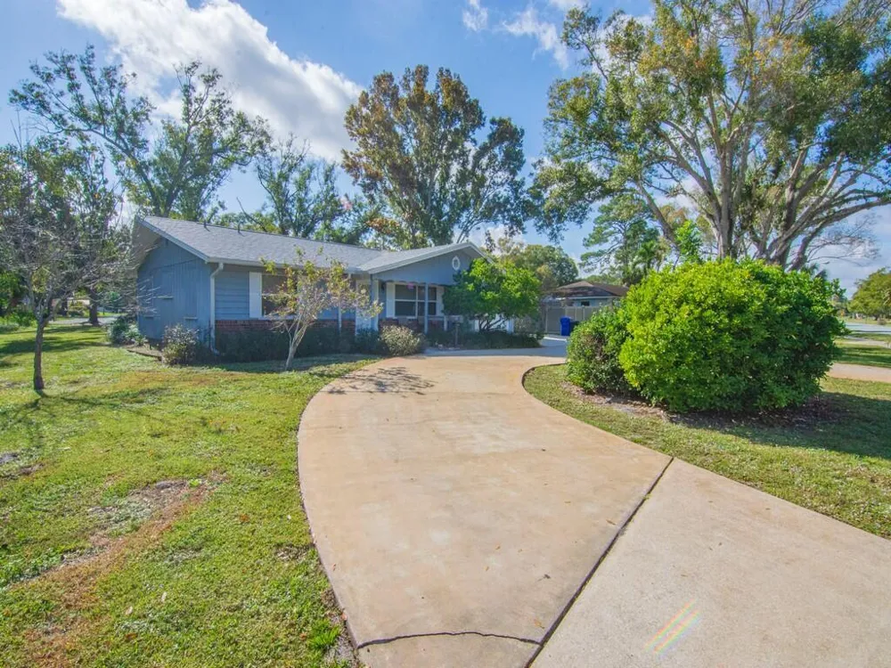 3105 Atlantic Boulevard Vero Beach, FL 32960