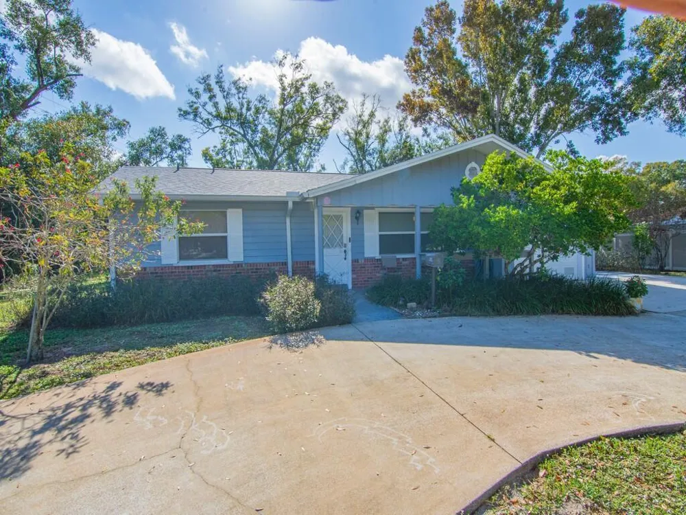 3105 Atlantic Boulevard Vero Beach, FL 32960