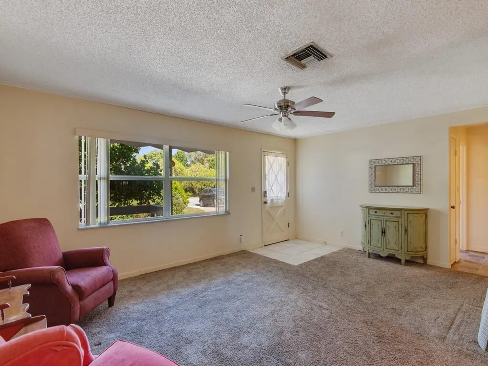 3105 Atlantic Boulevard Vero Beach, FL 32960