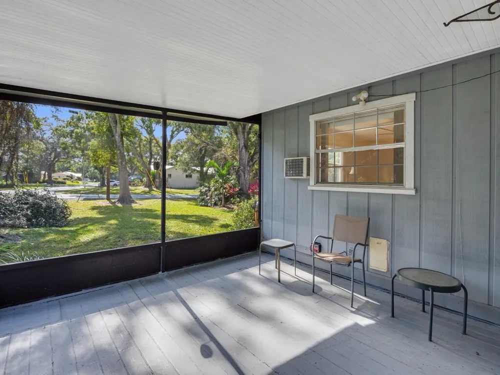 3105 Atlantic Boulevard Vero Beach, FL 32960