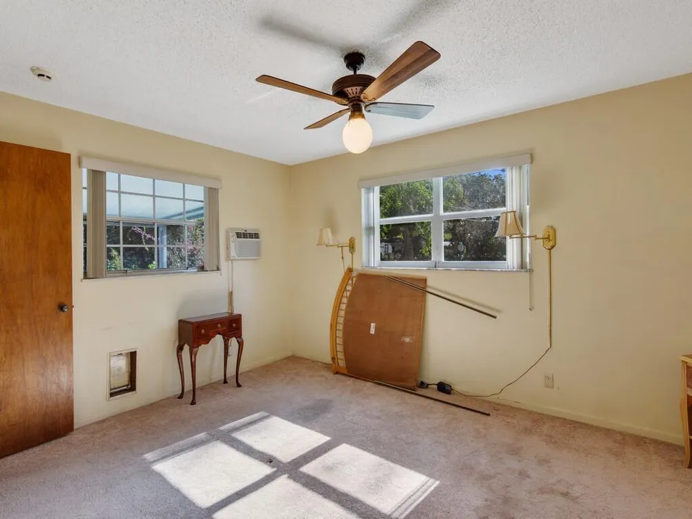 3105 Atlantic Boulevard Vero Beach, FL 32960