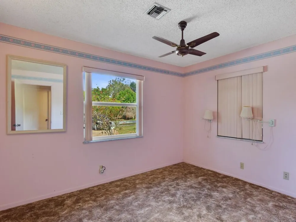 3105 Atlantic Boulevard Vero Beach, FL 32960