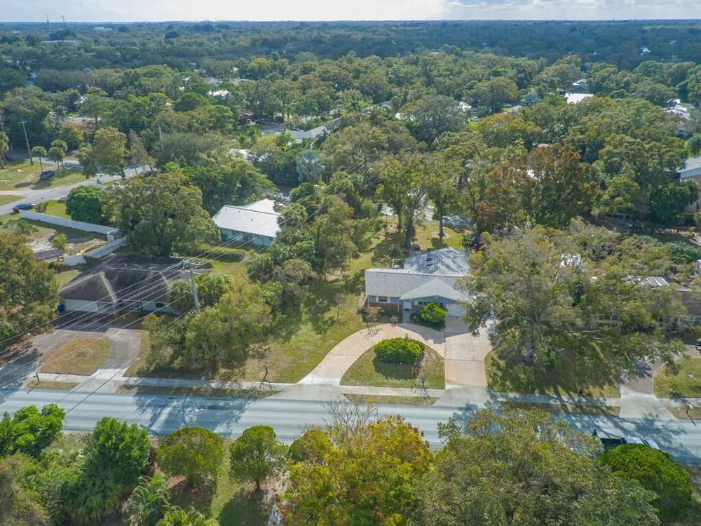 3105 Atlantic Boulevard Vero Beach, FL 32960