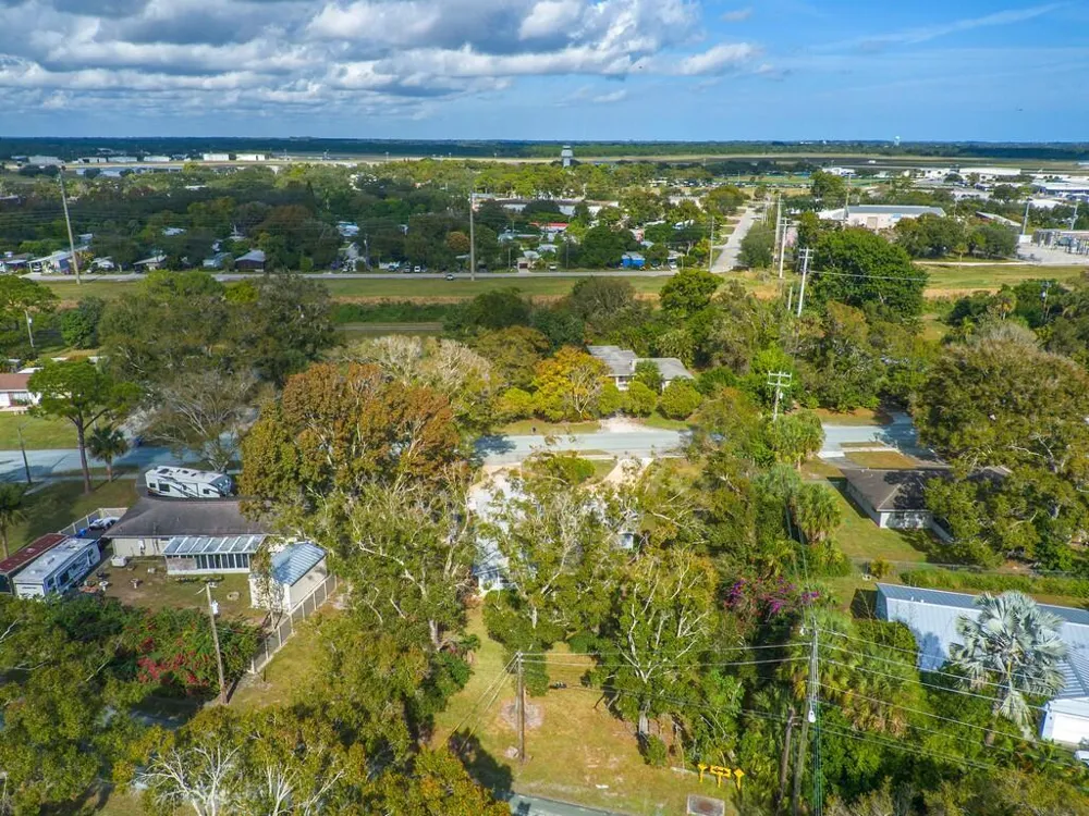 3105 Atlantic Boulevard Vero Beach, FL 32960