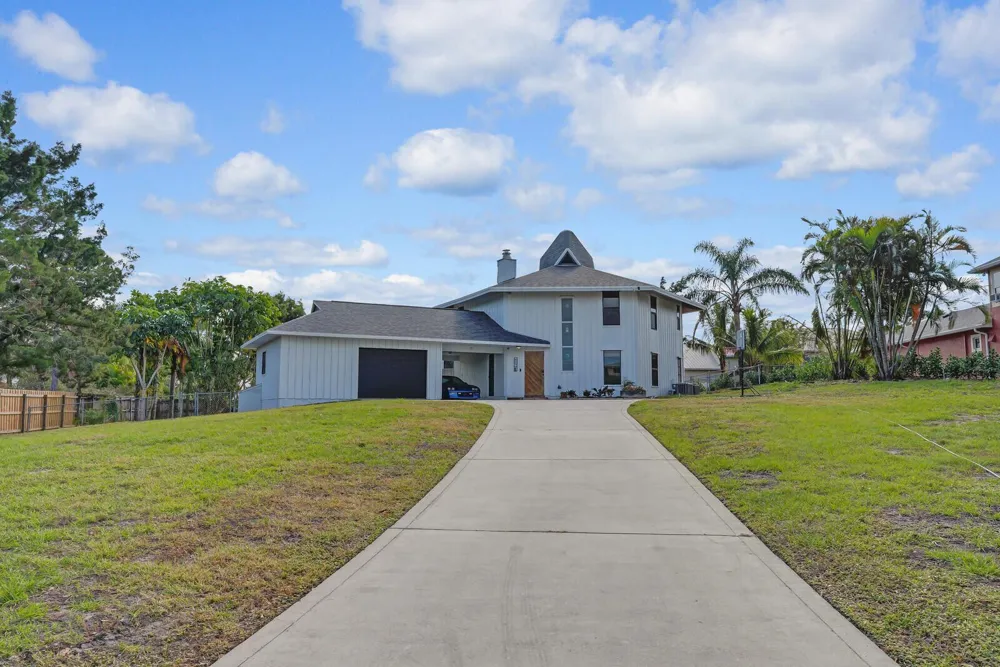 9752 SE Highborne Way Hobe Sound, FL 33455