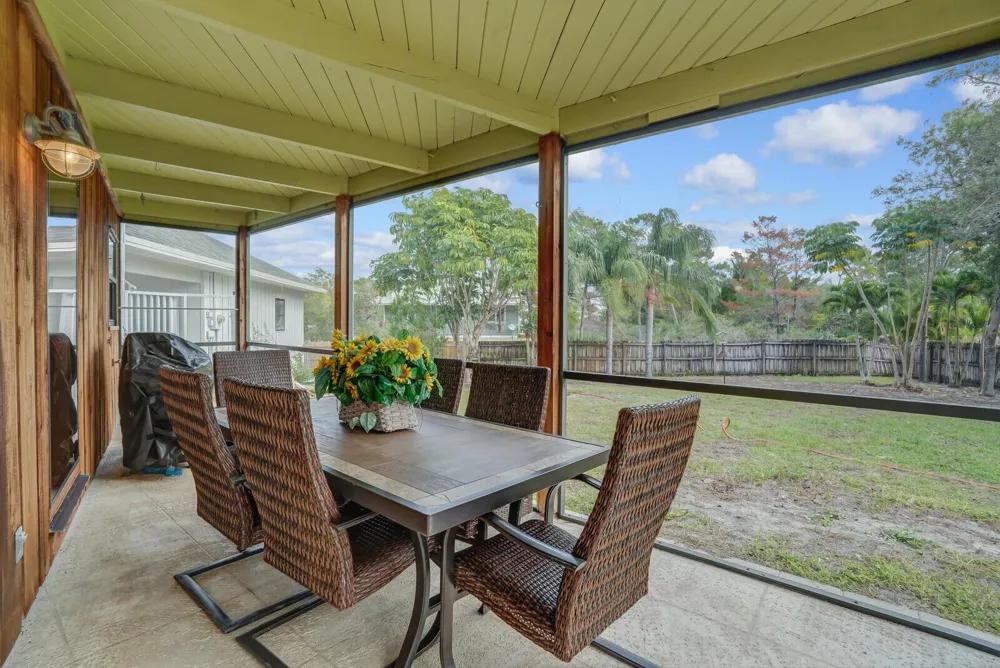 9752 SE Highborne Way Hobe Sound, FL 33455