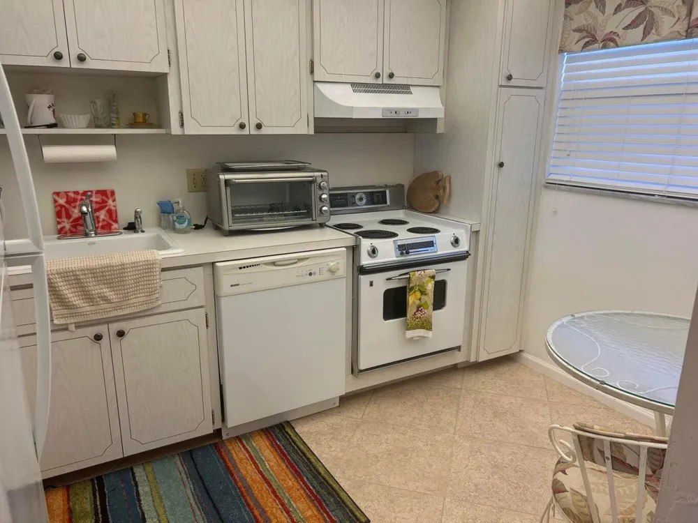 20 Yacht Club Drive #405 North Palm Beach, FL 33408
