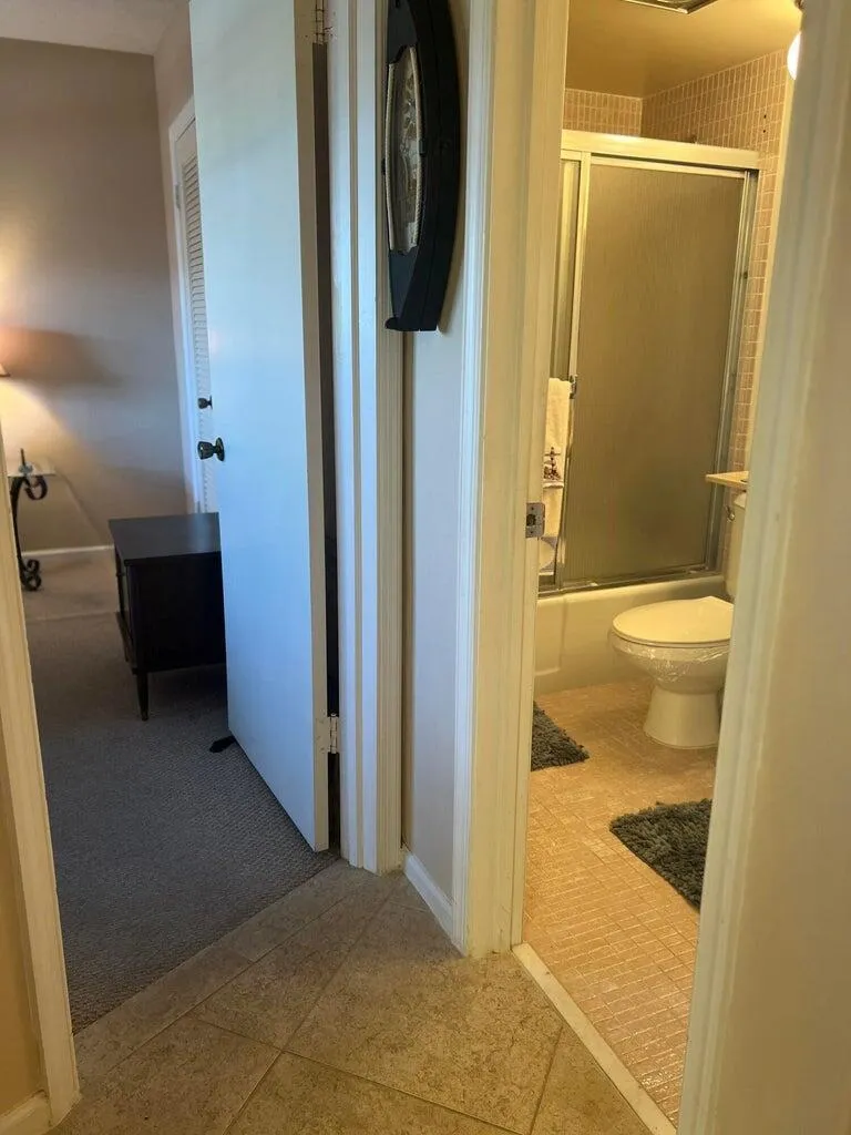 20 Yacht Club Drive #405 North Palm Beach, FL 33408