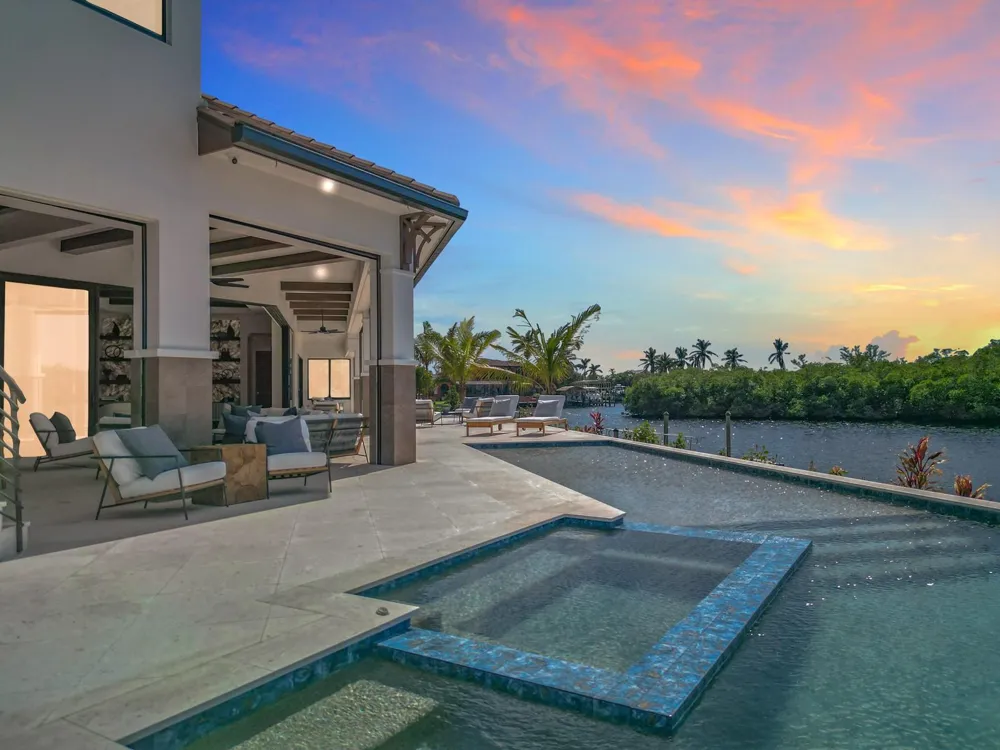 14201 Bay Drive Fort Myers, FL 33919
