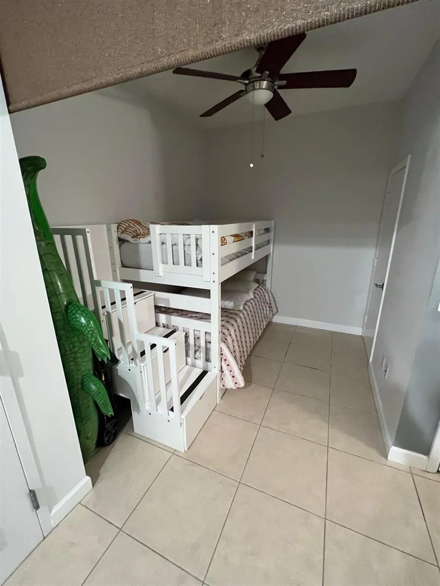 1945 S Ocean Drive #910 Hallandale Beach, FL 33009