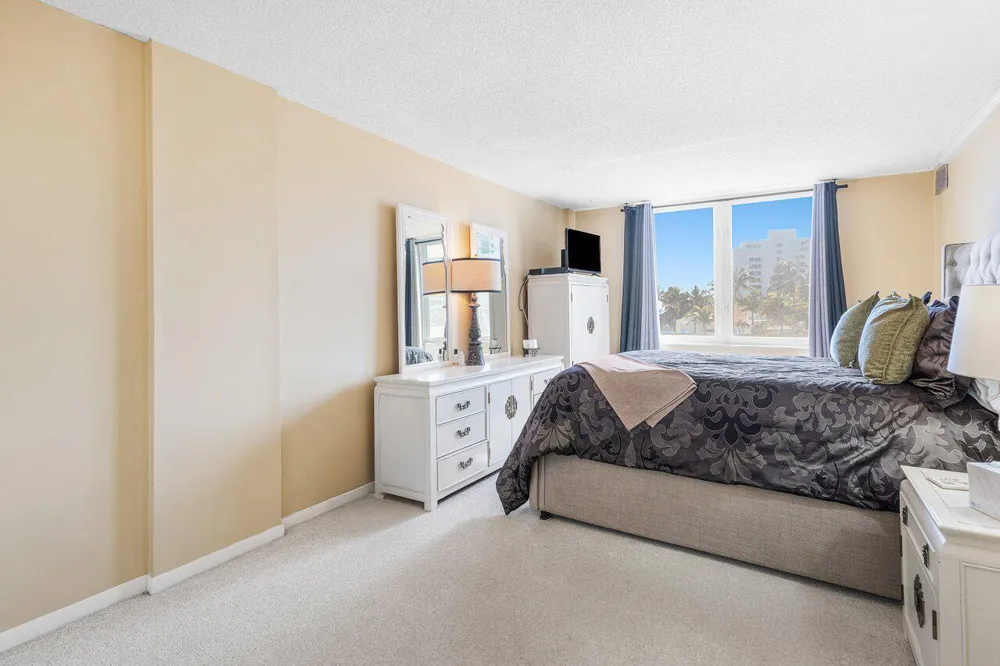 3301 S Ocean Boulevard #201 Highland Beach, FL 33487