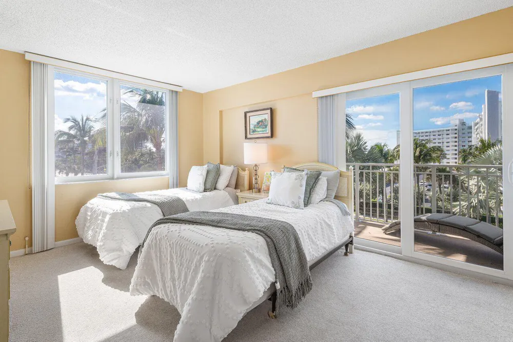 3301 S Ocean Boulevard #201 Highland Beach, FL 33487