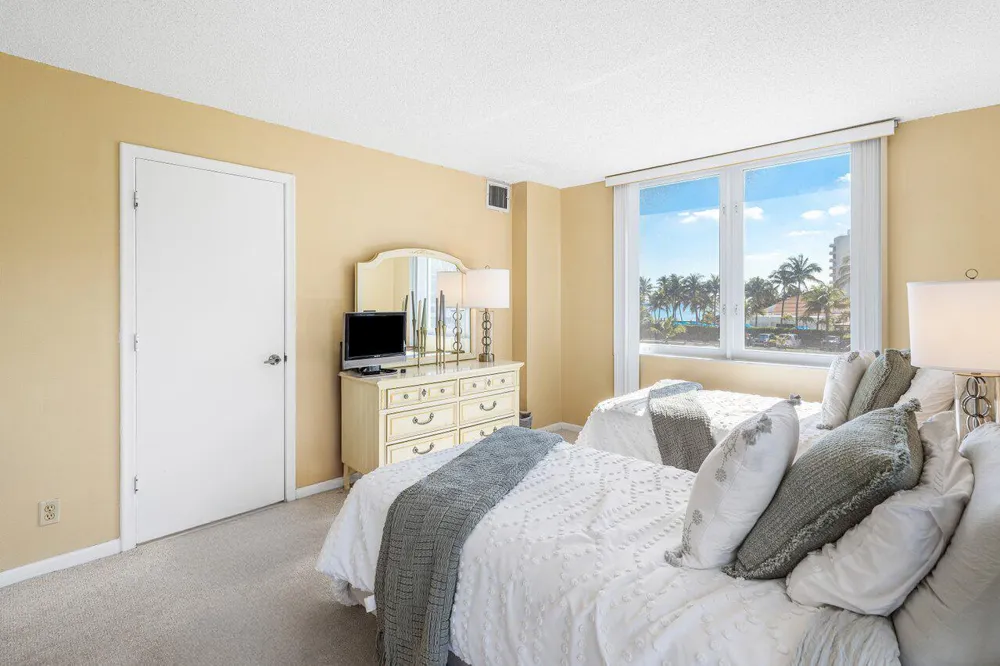 3301 S Ocean Boulevard #201 Highland Beach, FL 33487