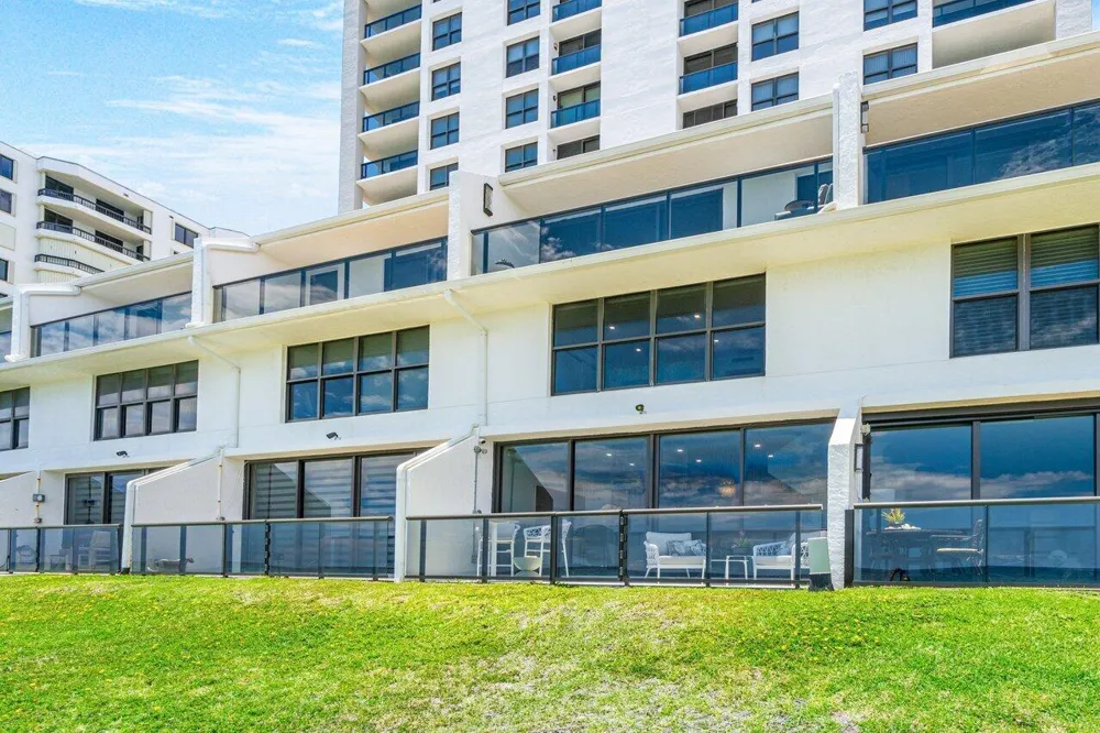 3115 S Ocean Boulevard #104 Highland Beach, FL 33487