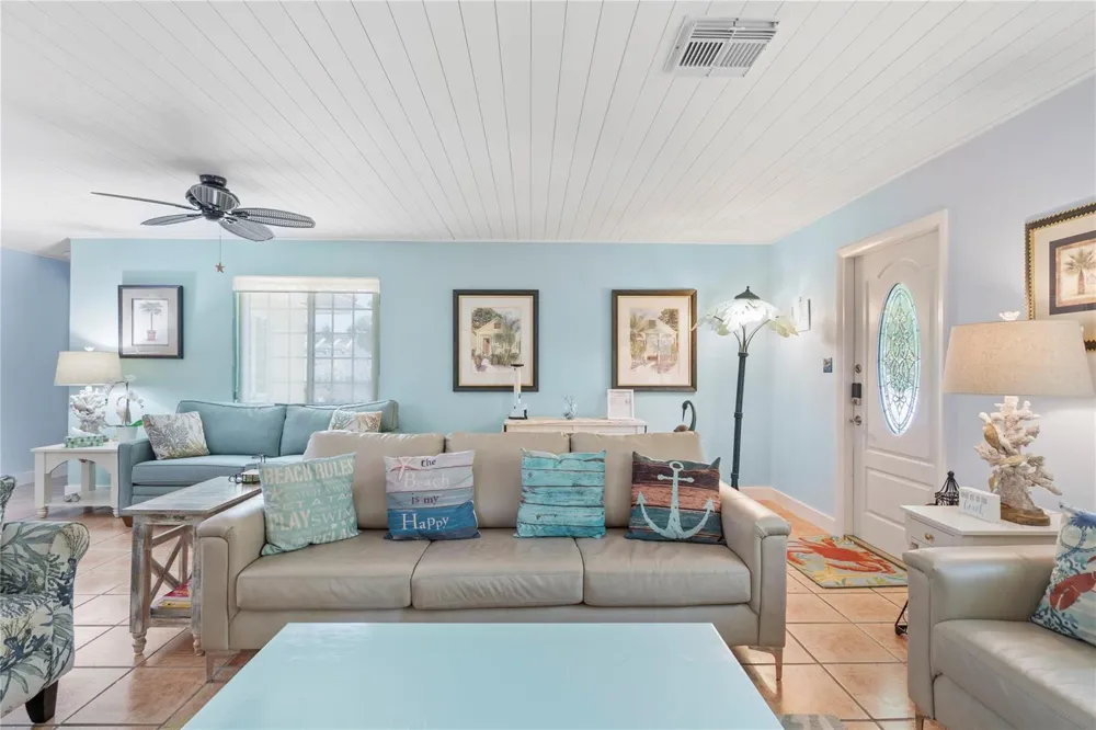 309 E Calzada De Bougainville Marathon, FL 33050